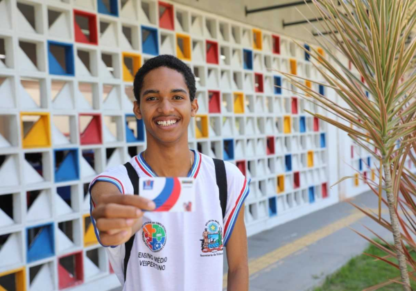 Governo disponibiliza nova linha do Bolsa Presença para famílias de estudantes beneficiados