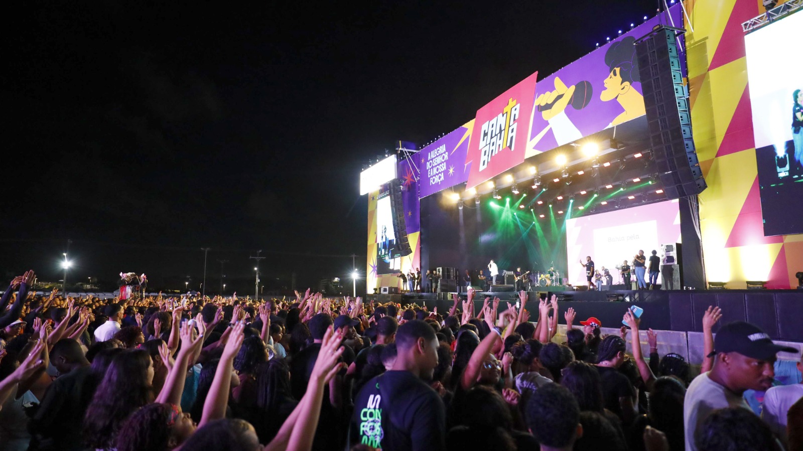 Governador prestigia abertura do Festival Canta Bahia 2025 e destaca apoio à cultura gospel no estado