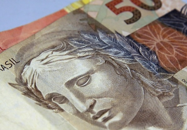 Brasileiros ainda têm R$ 10 bi esquecidos no Banco Central; veja como resgatar