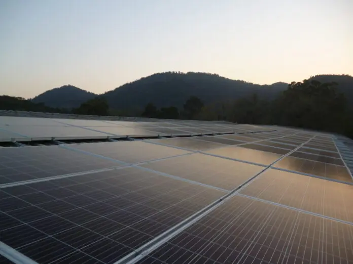 Feira de Santana recebe empresa de energia solar por assinatura com promessa de economia de até 25% na conta de luz