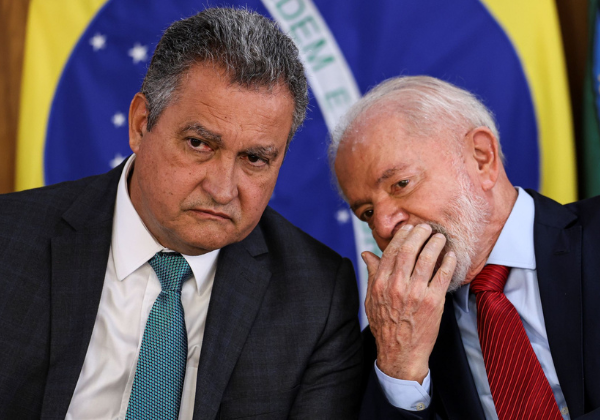 Rui defende reciprocidade contra tarifa de Trump e diz que Lula responderá com firmeza