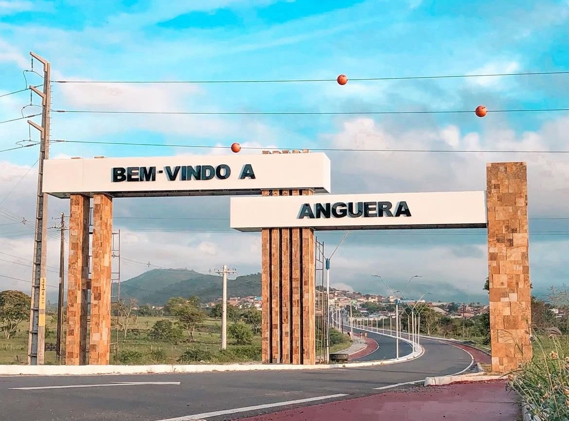 Anguera recebe nova ambulância do SAMU e consultório odontológico móvel