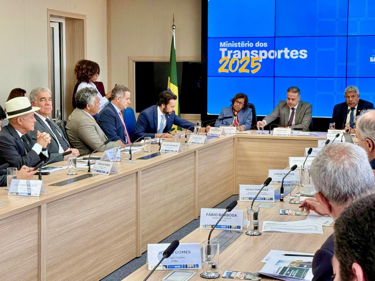 Nova concessão da BR-324 inclui acesso entre Viveiros e Feira X e segunda alça da Nóide, afirma Deputado