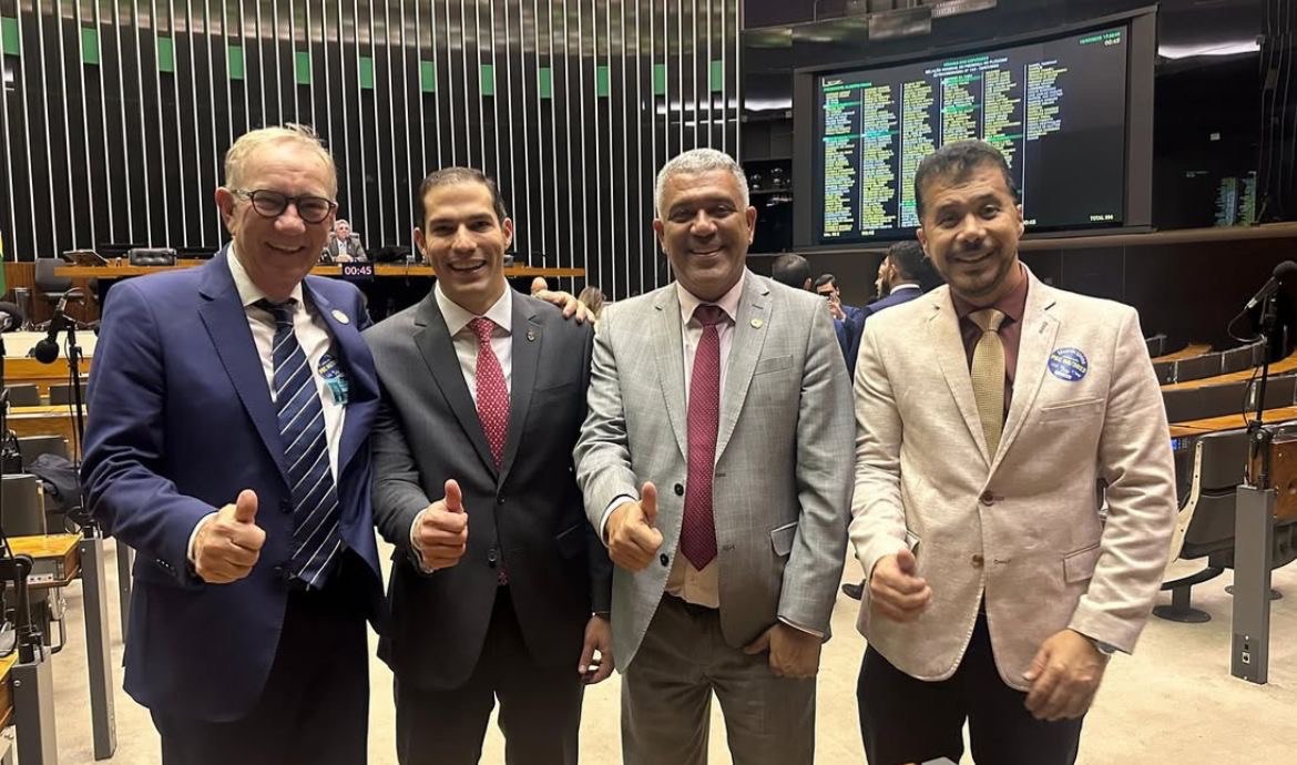 Prefeito de Santa Bárbara busca investimentos e destaca avanços em agenda em Brasília