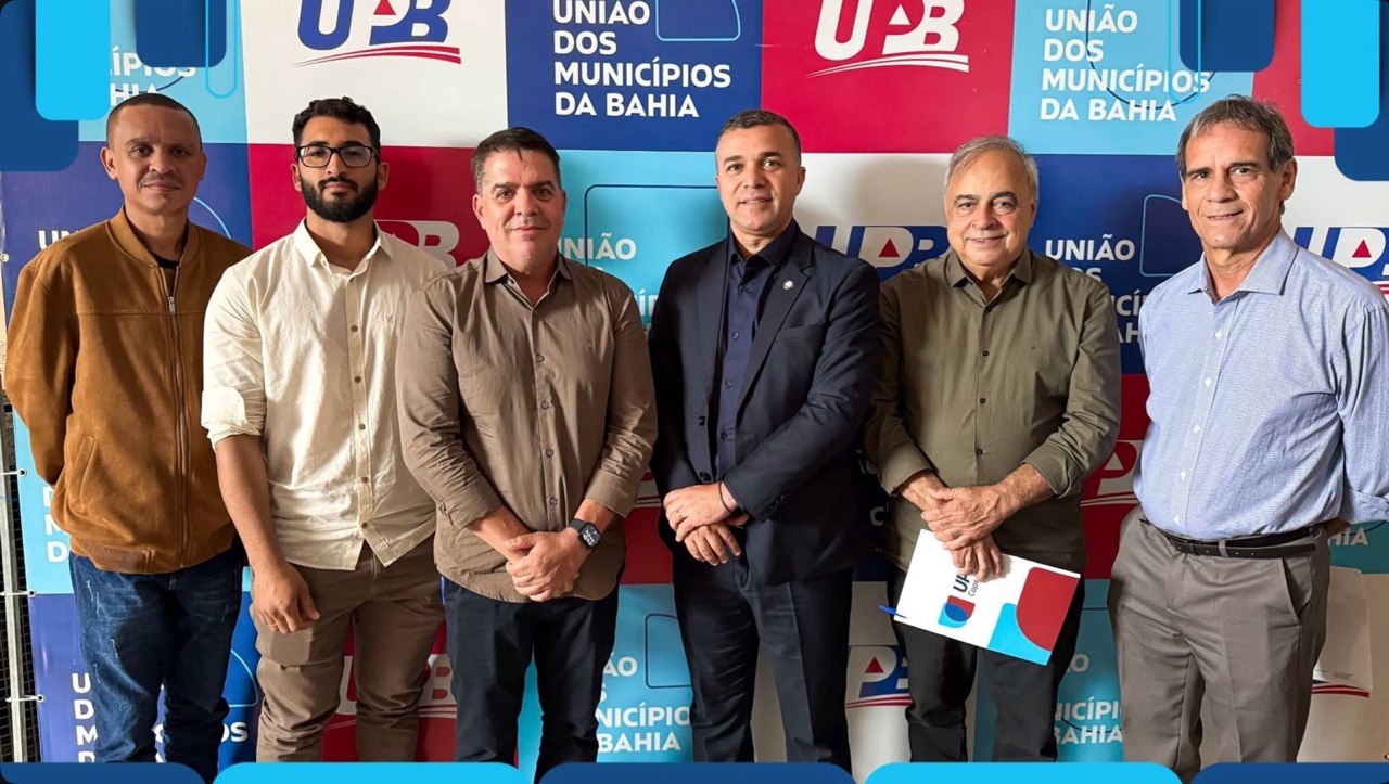 Prefeito de Santo Estêvão e equipe participam de encontro da UPB para fortalecer execução de projetos com a Conder