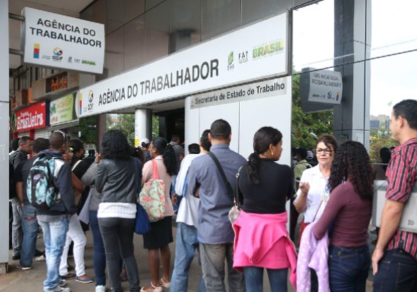 IBGE vai ajustar dados passados de desemprego; entenda o porquê