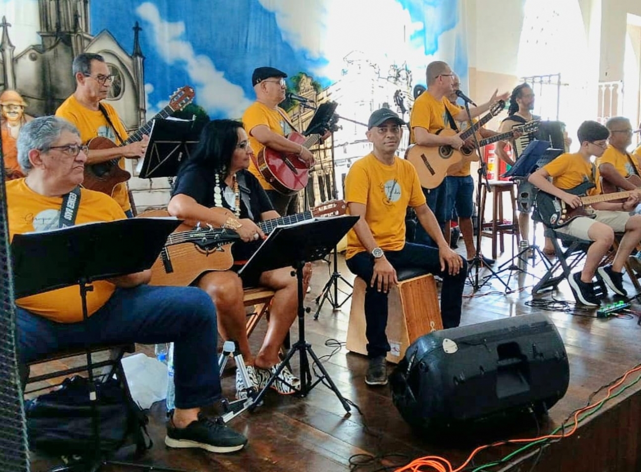 Mercado de Arte promove homenagem antecipada ao Dia dos Pais com shows neste sábado (9)
