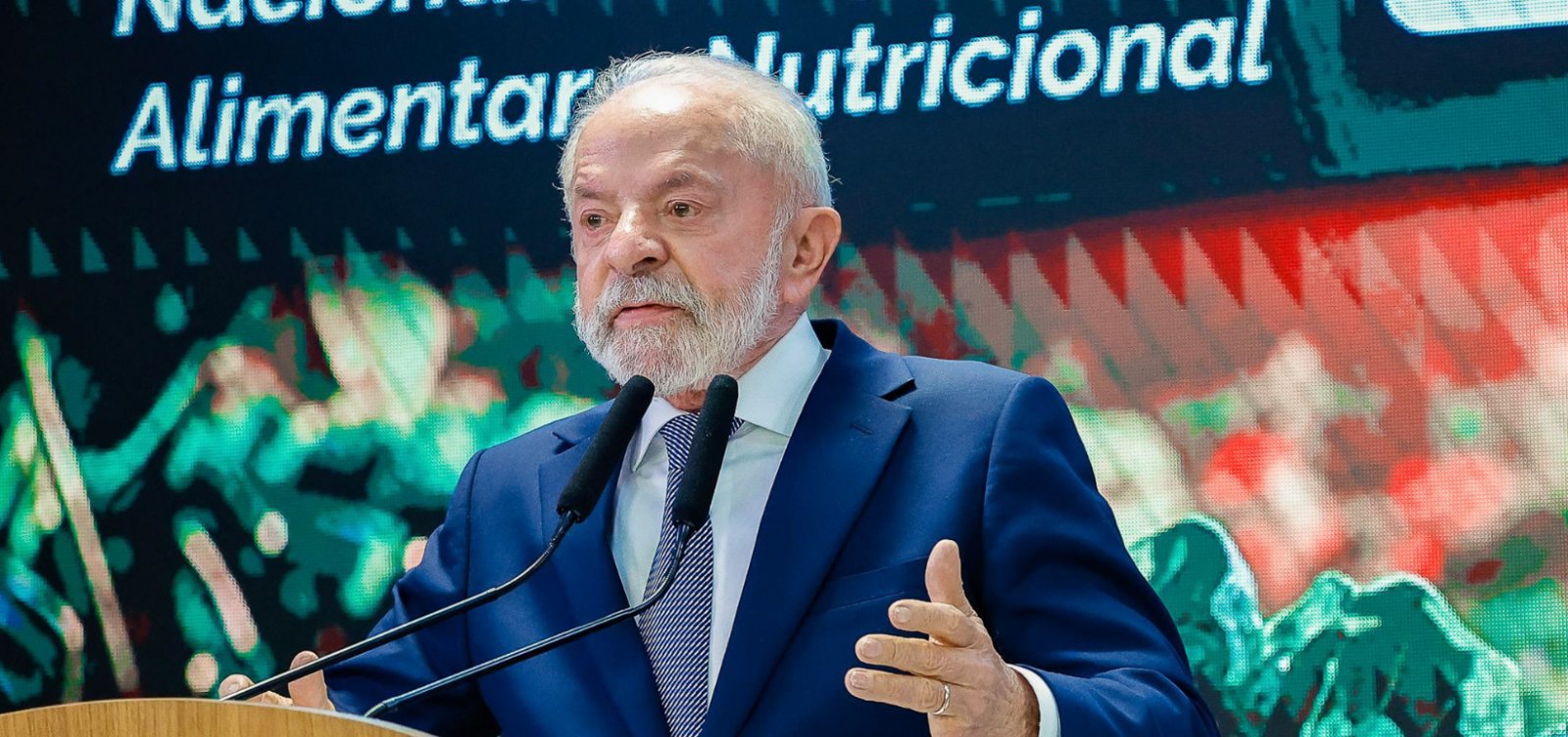 Lula diz que não vai se “humilhar” para Trump e busca reação do Brics às tarifas