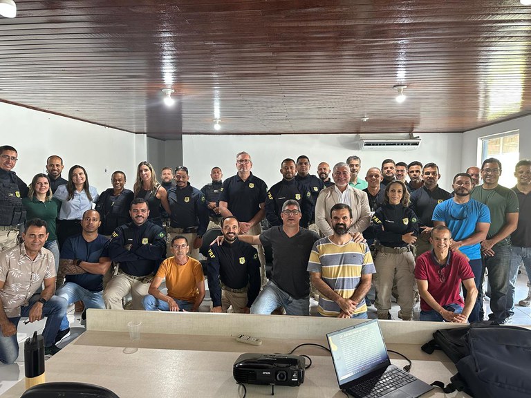 PRF promove palestra sobre saúde mental para o efetivo em Feira de Santana