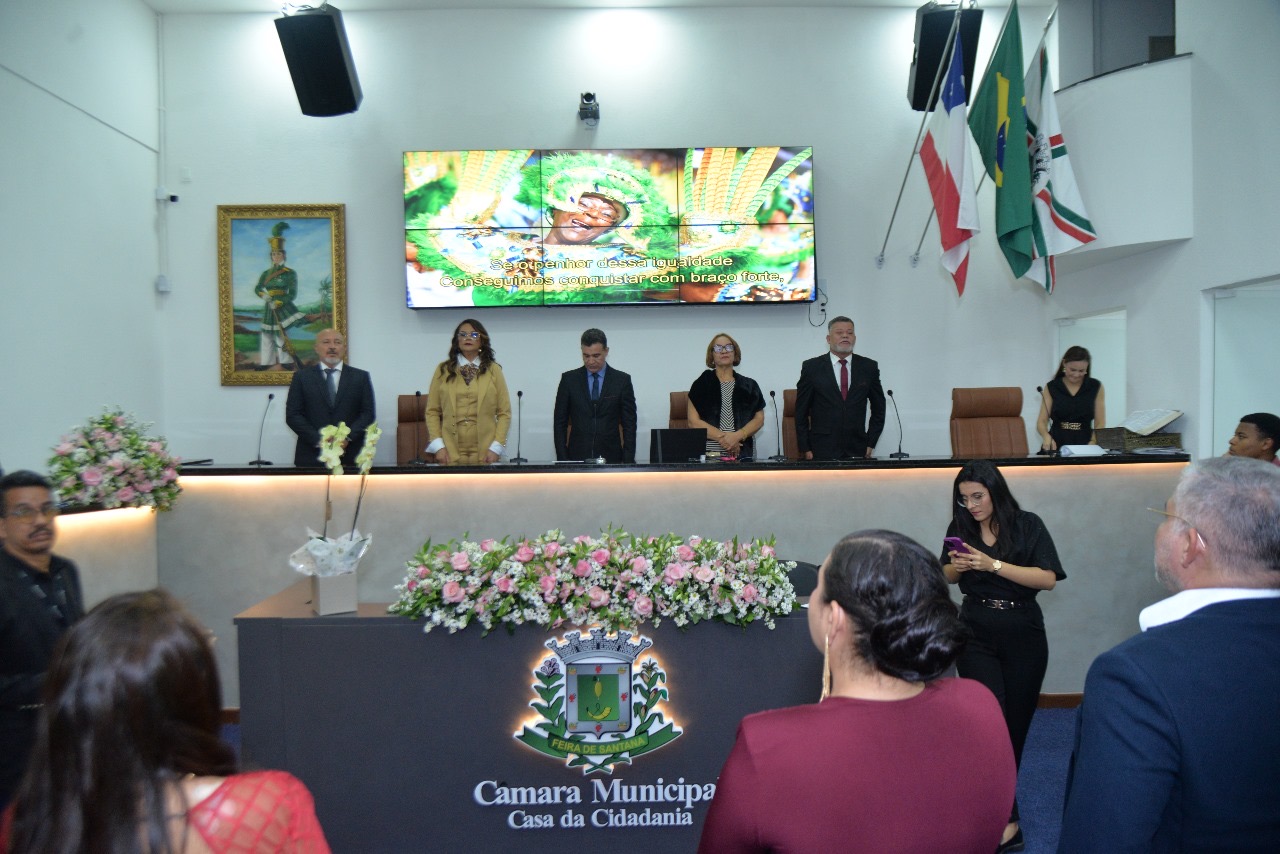 Delegada Clécia Vasconcelos agradece Comenda e divide homenagem com mulheres “que batalham em silêncio”