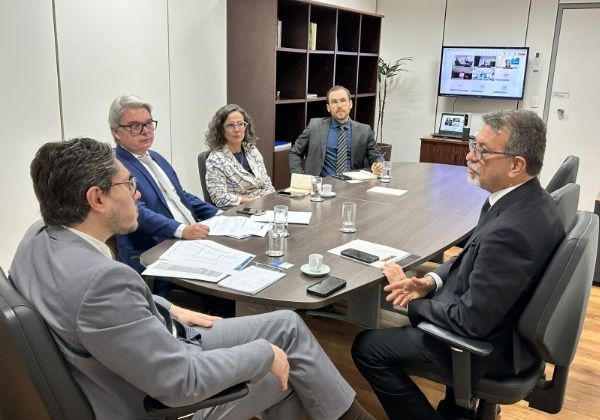 Governo da Bahia discute medidas em Brasília contra tarifaço de Trump