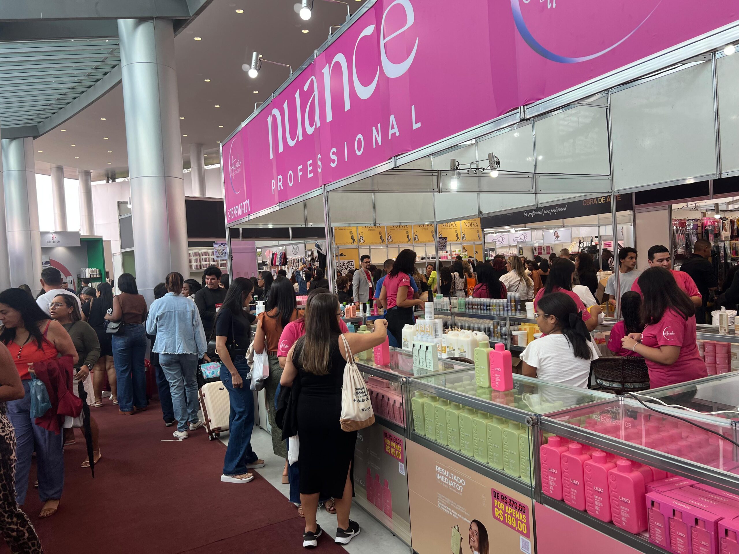 Feira de Santana Beauty reúne profissionais e movimenta setor de cosméticos