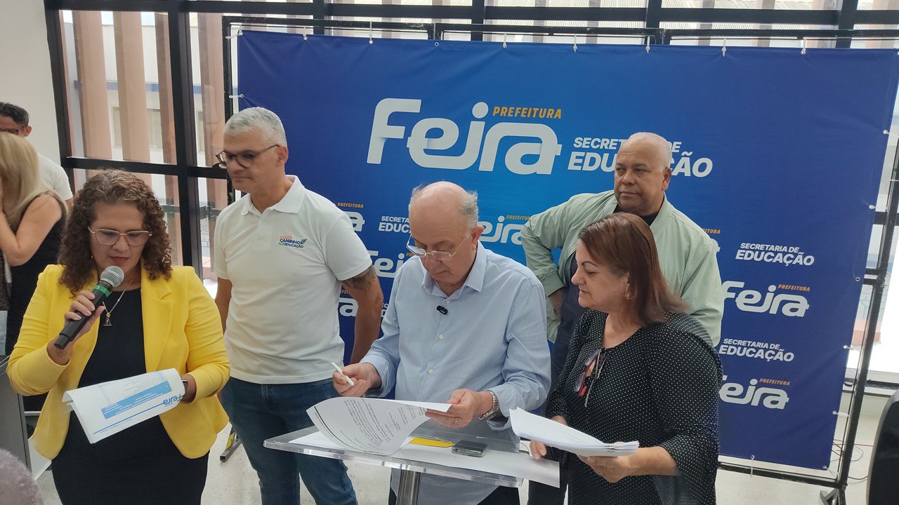 Prefeitura entrega equipamentos 3D e aposta em aulas mais interativas na rede municipal