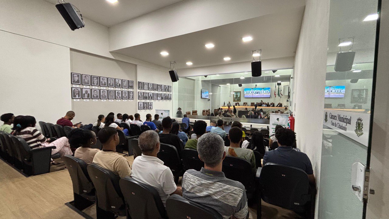 Câmara Municipal de Feira retoma Escola do Legislativo com foco em formação cidadã e qualificação