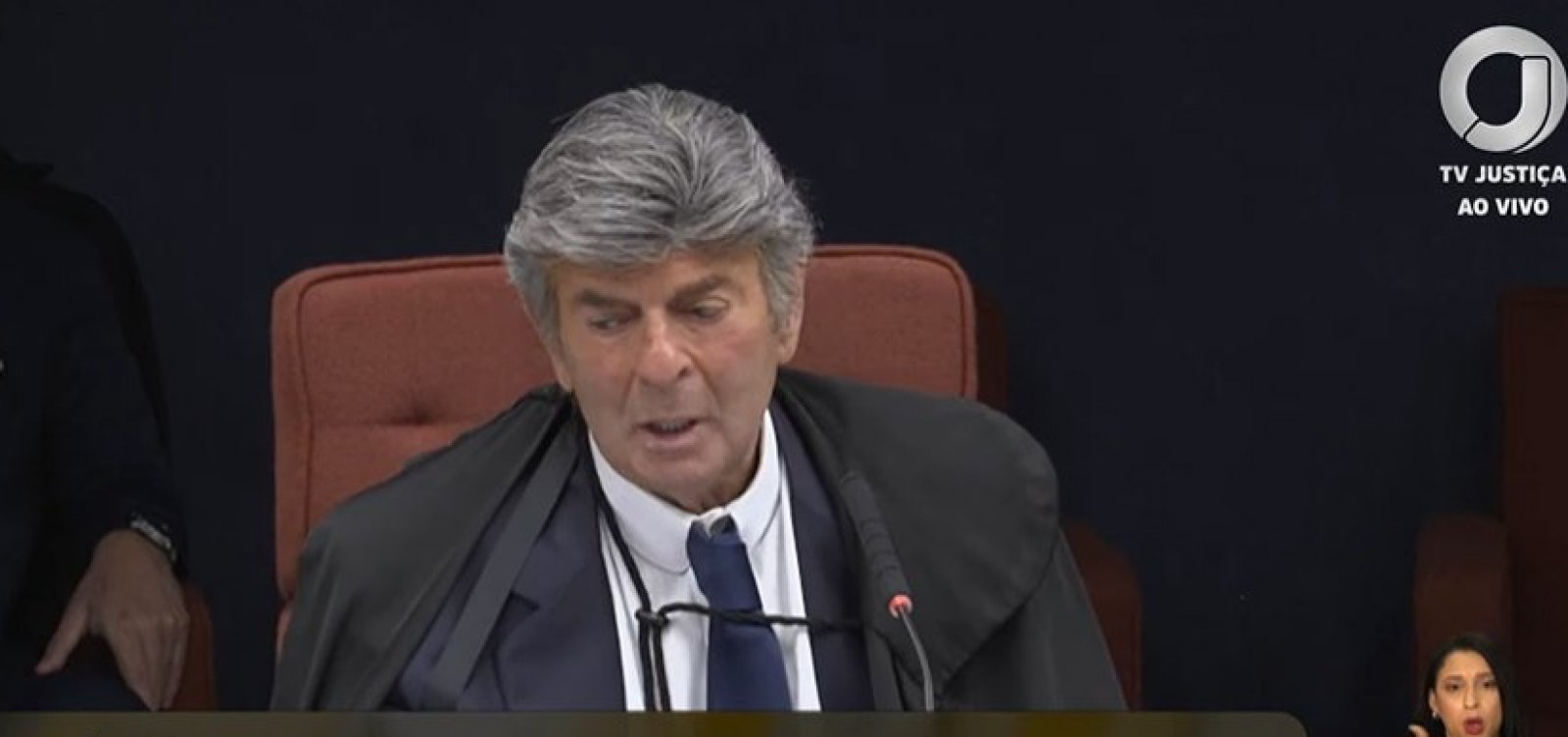 Fux acolhe defesas e isenta Ramagem de parte das acusações