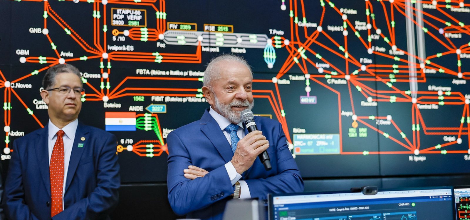 “Somos um país soberano e donos do nosso nariz”, diz Lula após ameaças dos EUA