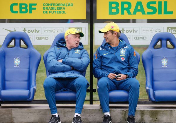 Ancelotti indica mudanças na escalação do Brasil contra a Bolívia