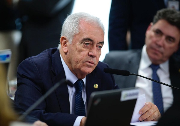 ‘Para sepultar de vez’, diz Otto Alencar sobre votar PEC da Blindagem no Senado