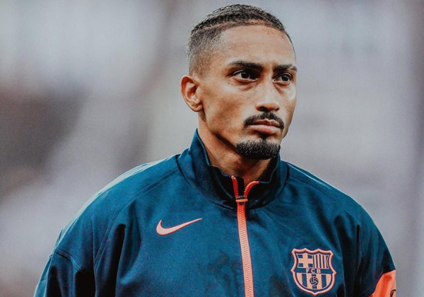 Raphinha fica de fora do Top 3 da Bola de Ouro 2025