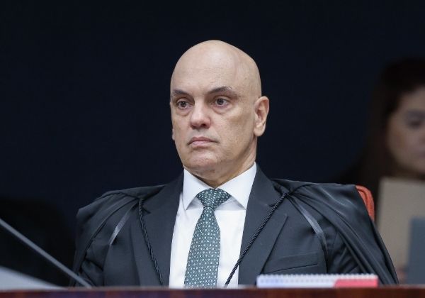 Moraes autoriza visitas a Bolsonaro e analisa pedido de Tarcísio