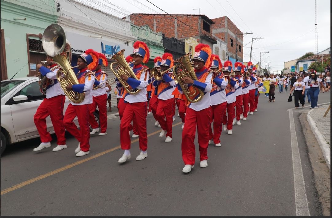 Tanquinho celebra o 7 de Setembro com desfile cívico e participação das escolas