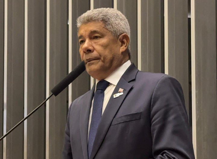 Governador promete modernização de Feira com aeroporto ampliado e novas frentes de trabalho