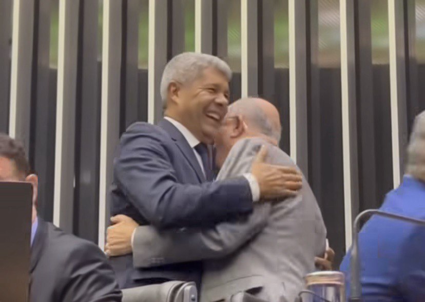 Jerônimo Rodrigues vê “construção amadurecida” em aproximação com José Ronaldo