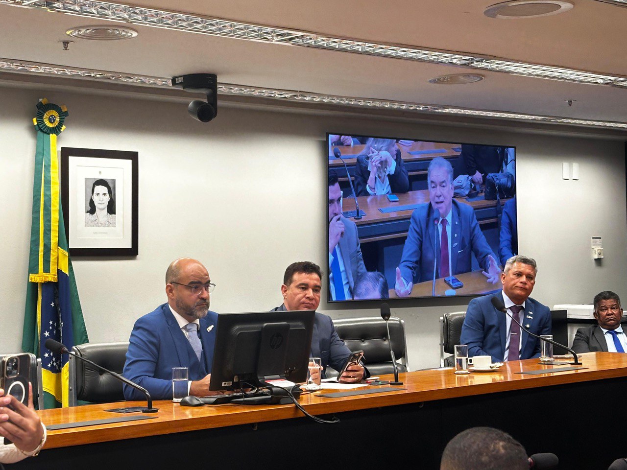 Câmara Municipal celebra 192 anos de Feira com sessão em Brasília e fortalece demandas por desenvolvimento