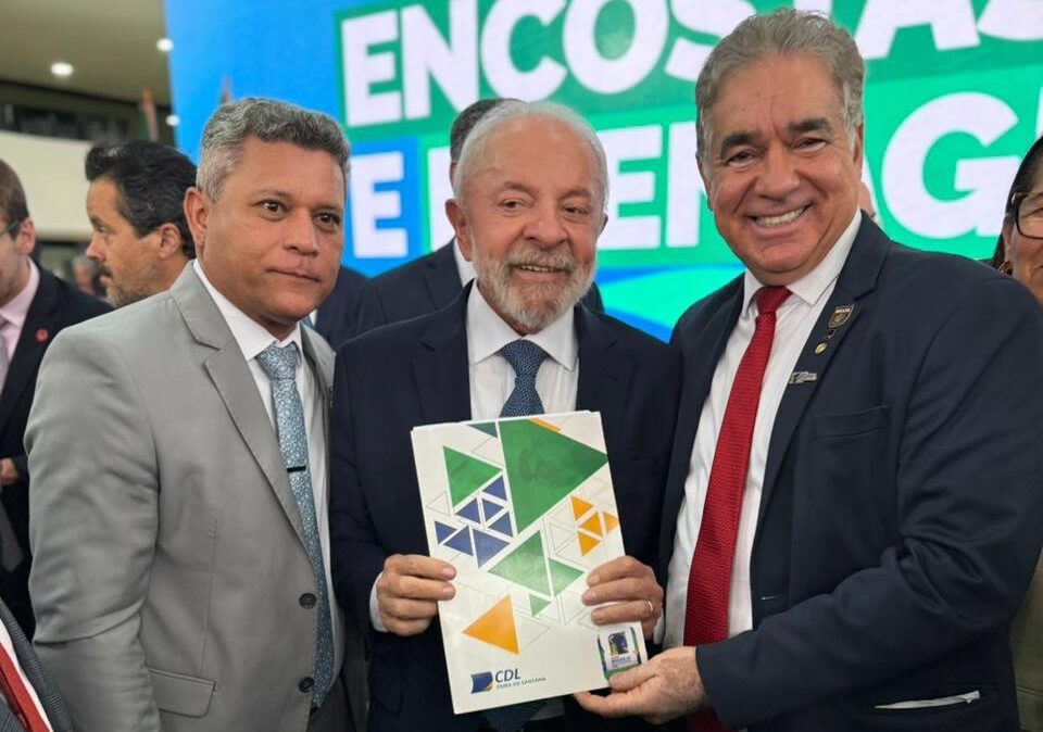 Pautas para o desenvolvimento de Feira de Santana são entregues ao presidente Lula