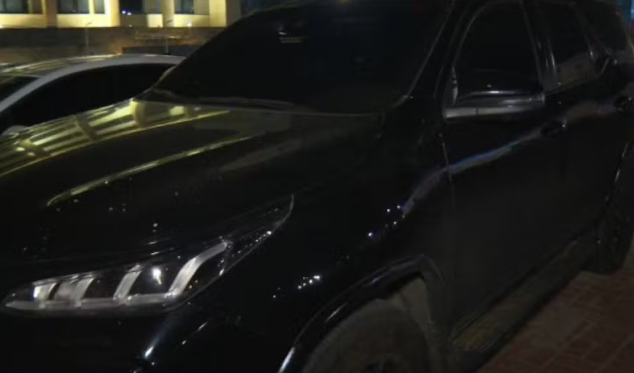 Carro blindado que pode ter sido usado por Binho Galinha em fuga é apreendido