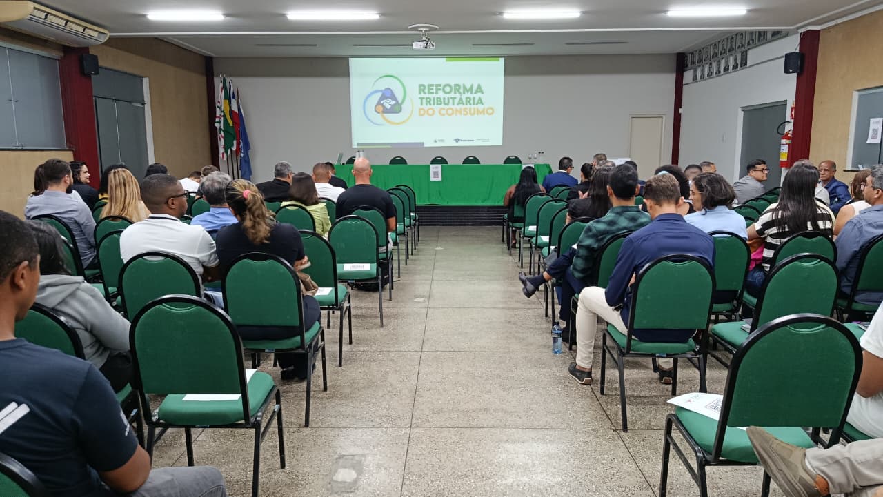 ACEFS promove palestra sobre Reforma Tributária do Consumo com delegado da Receita Federal