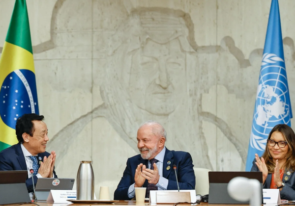 Lula propõe imposto global de 2% sobre super-ricos para combater fome mundial
