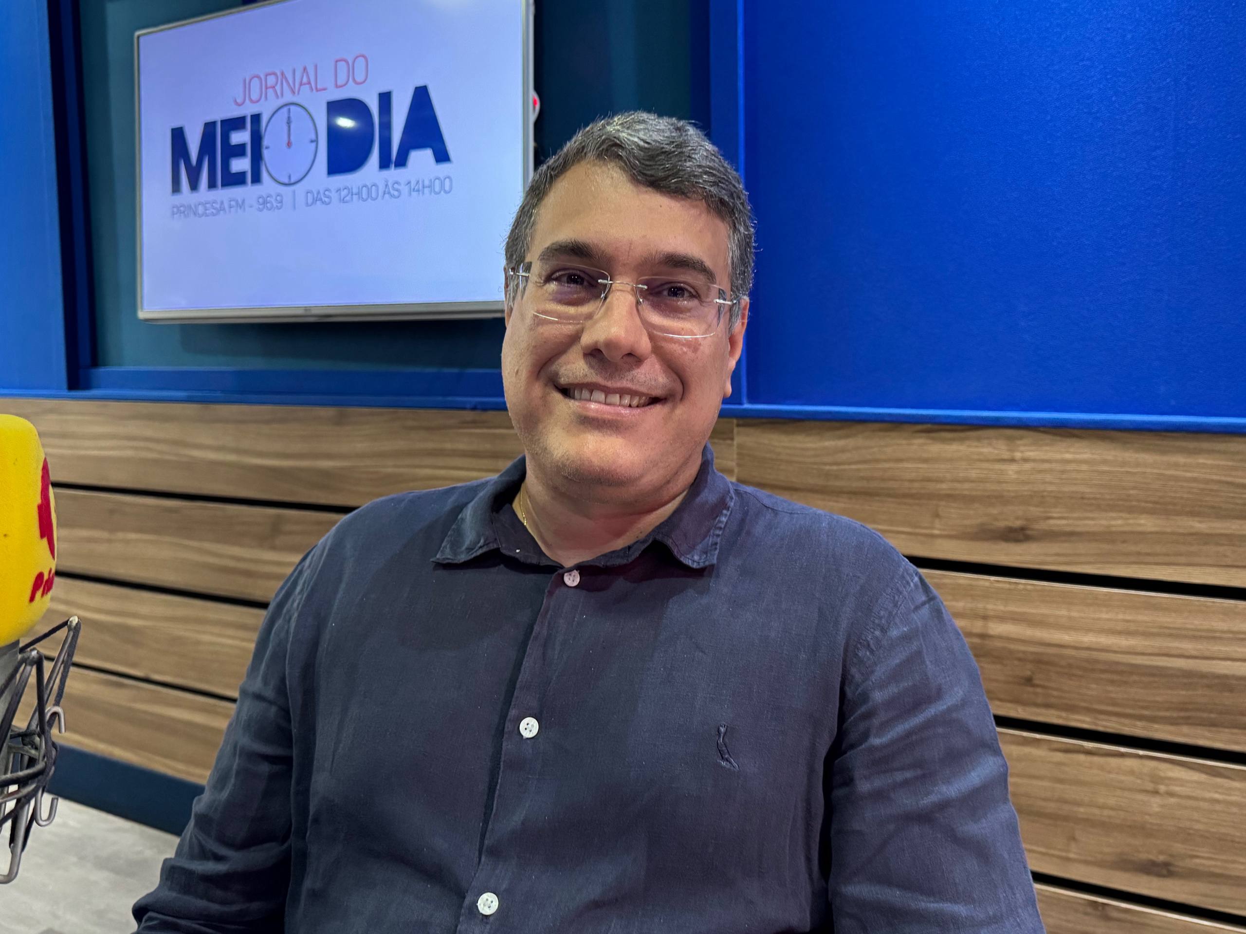 Médico destaca trajetória, desafios e avanços tecnológicos do Cedapi em Feira de Santana