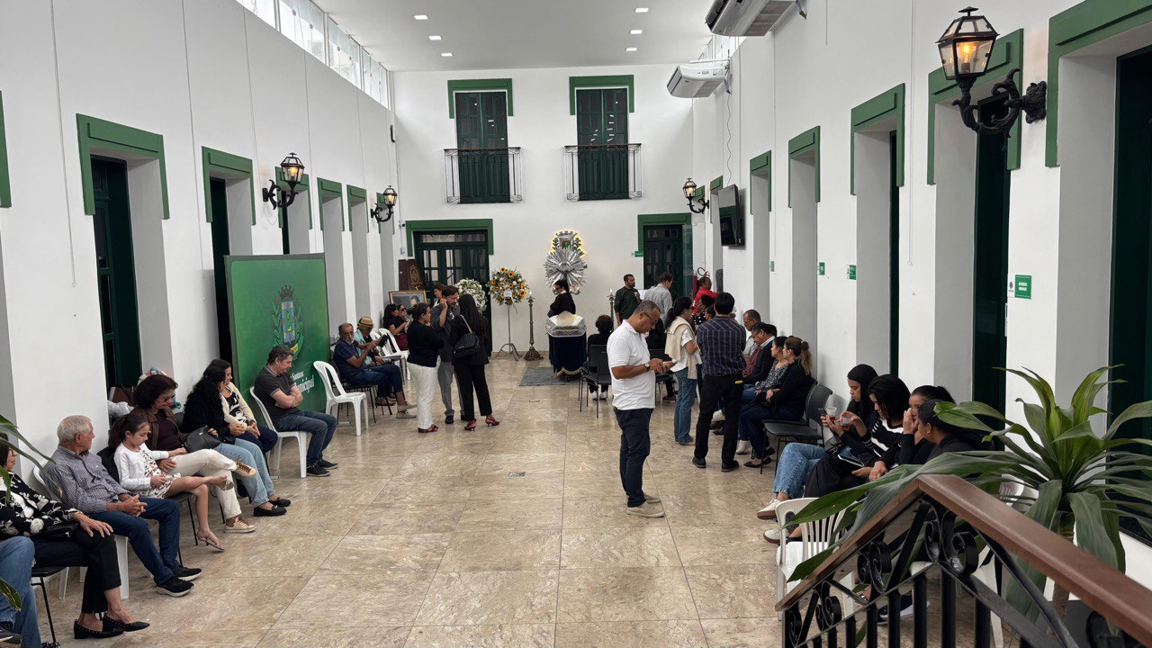 Despedida de Celso Daltro reúne amigos e autoridades na Câmara Municipal de Feira de Santana