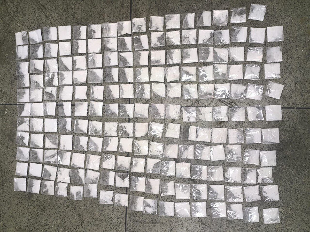 Polícia apreende cocaína durante patrulhamento no distrito de Humildes