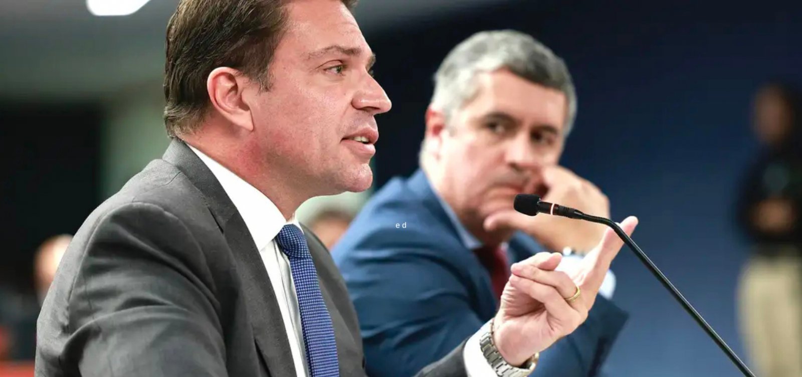 Moraes determina comunicação à Câmara sobre perda de mandato de Alexandre Ramagem