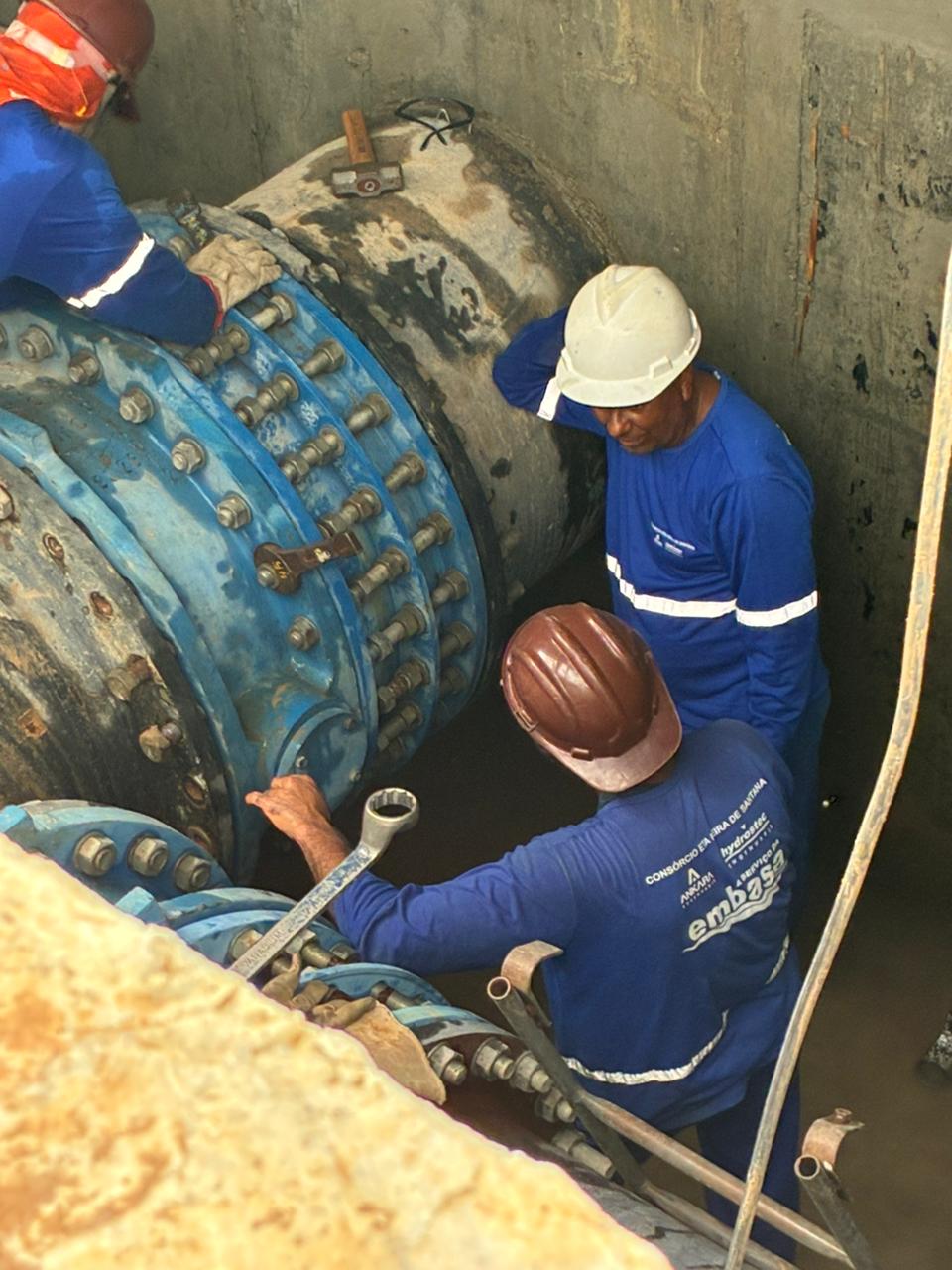 Para reparo de adutora, abastecimento de água está interrompido em Feira de Santana e mais cinco municípios