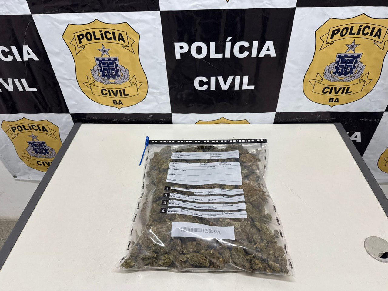 Operação reforça combate ao tráfico de drogas em Feira de Santana e Jequié