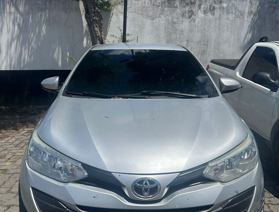 Veículo roubado de PM é recuperado na zona rural de Feira de Santana