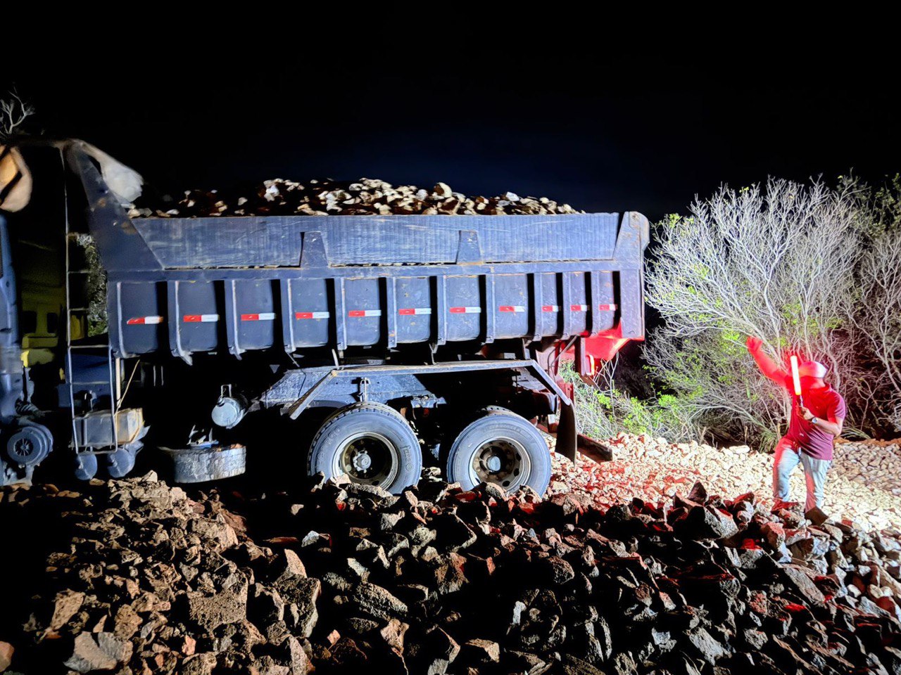 DNIT avança na recuperação da BR-116 entre Araci e Tucano; saiba detalhes