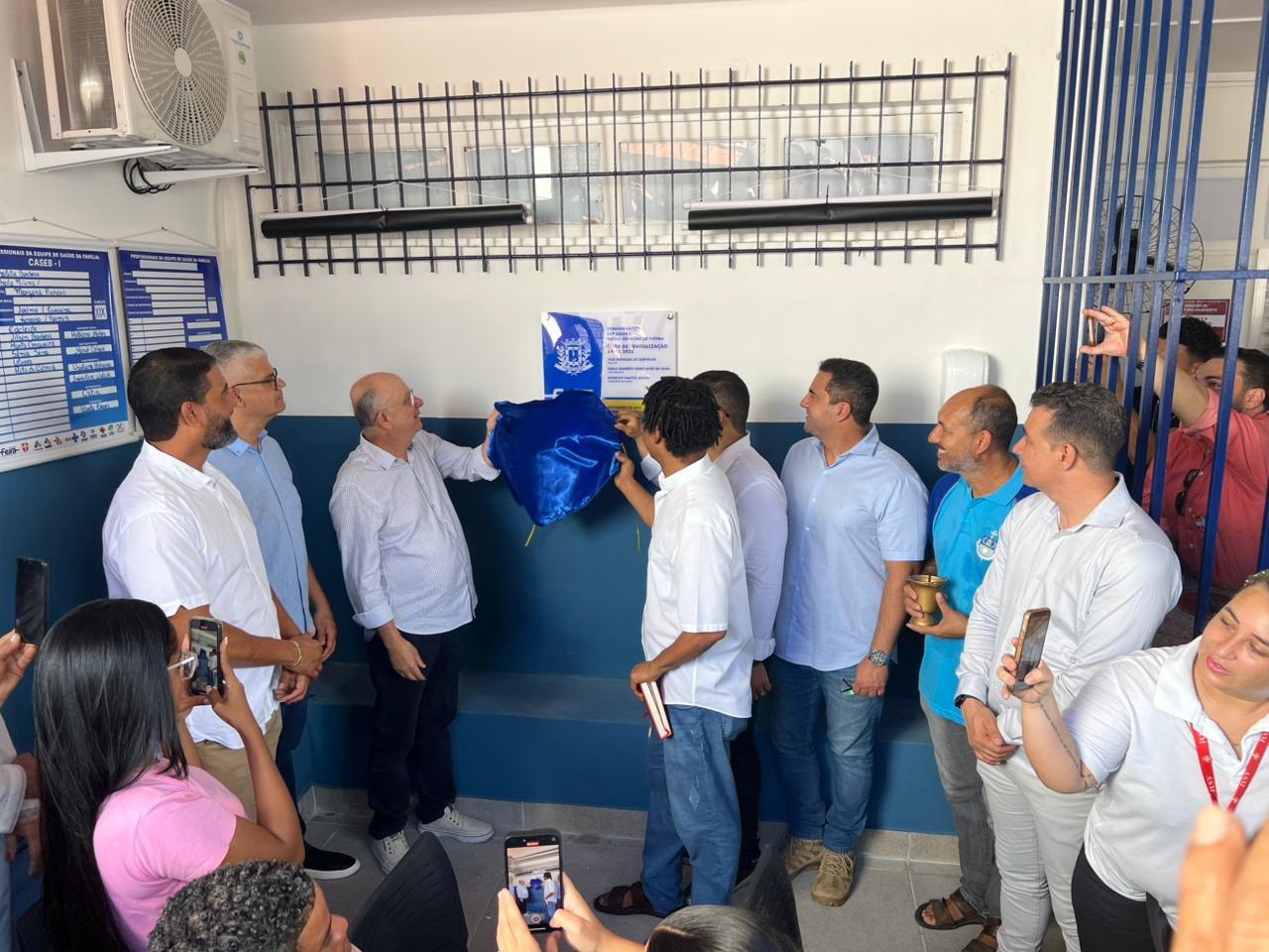 Prefeitura reinaugura UBS do Caseb e inaugura nova sede da Rede de Frios em Feira de Santana