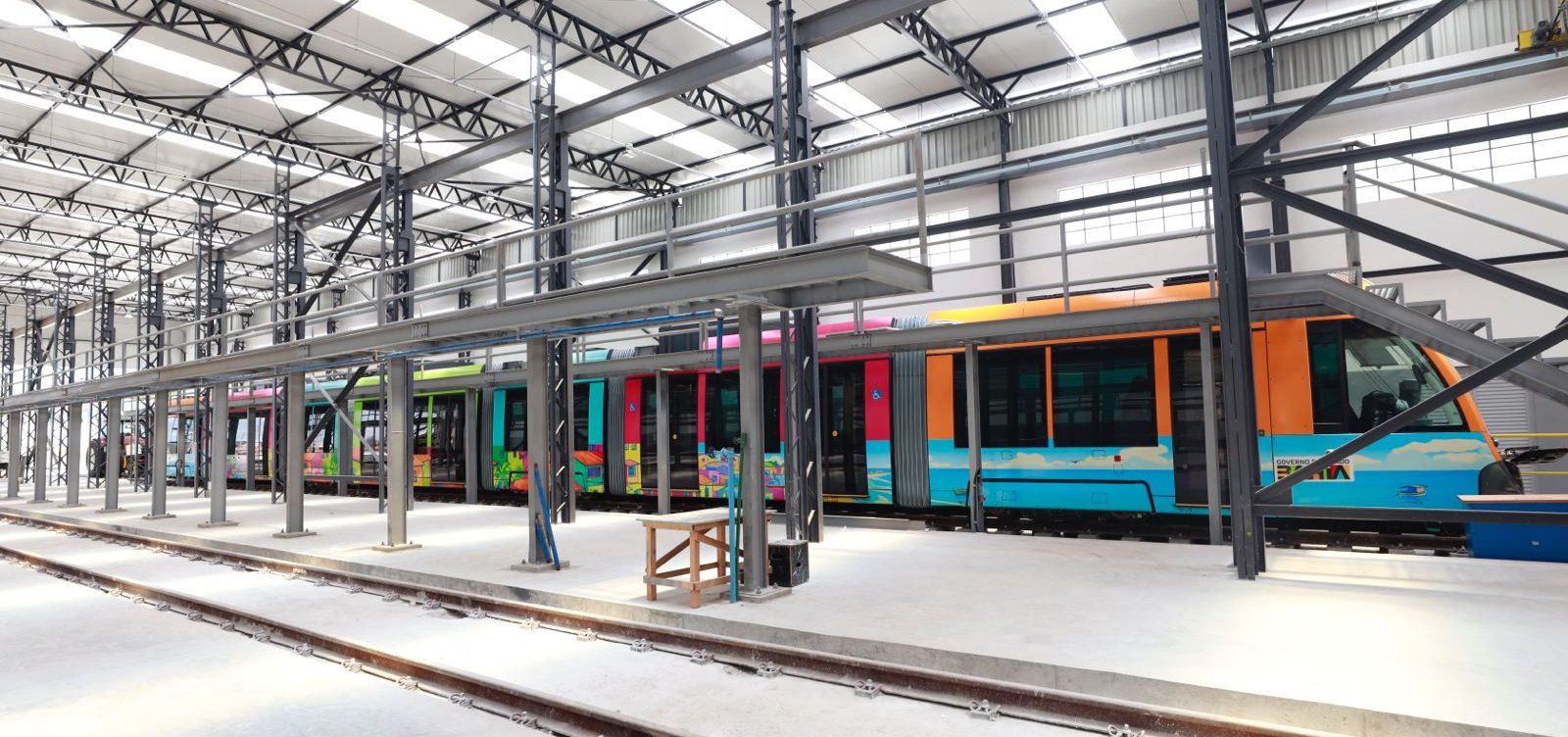 Primeira viagem do VLT tem presença de Jerônimo Rodrigues e Rui Costa nesta sexta-feira