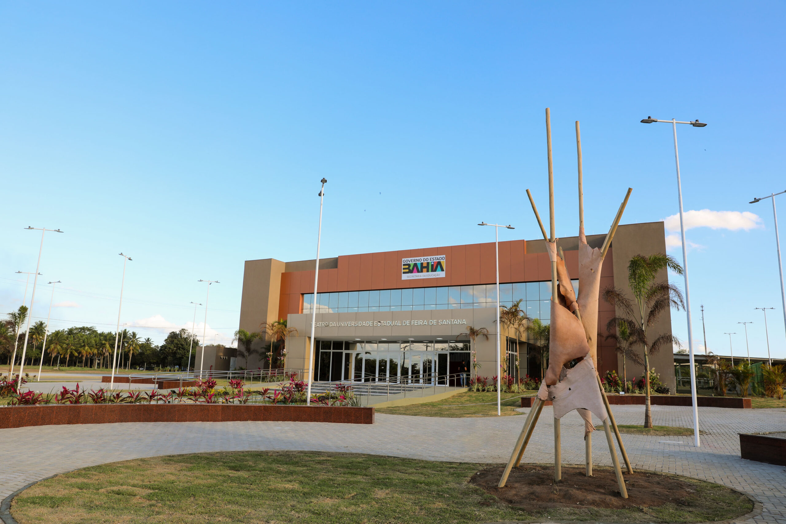 Uefs inaugura Teatro nesta quarta-feira (10) com presença do governador Jerônimo Rodrigues