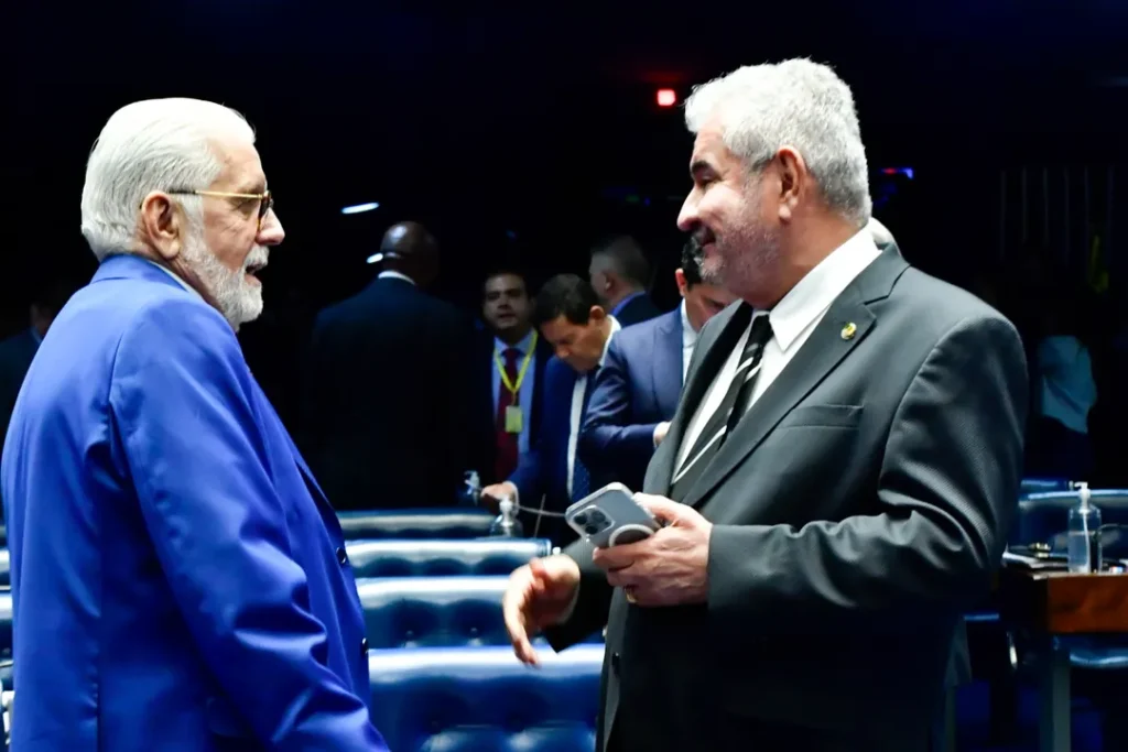 Ser grato não é ser capacho, diz Angelo Coronel sobre relação com Wagner