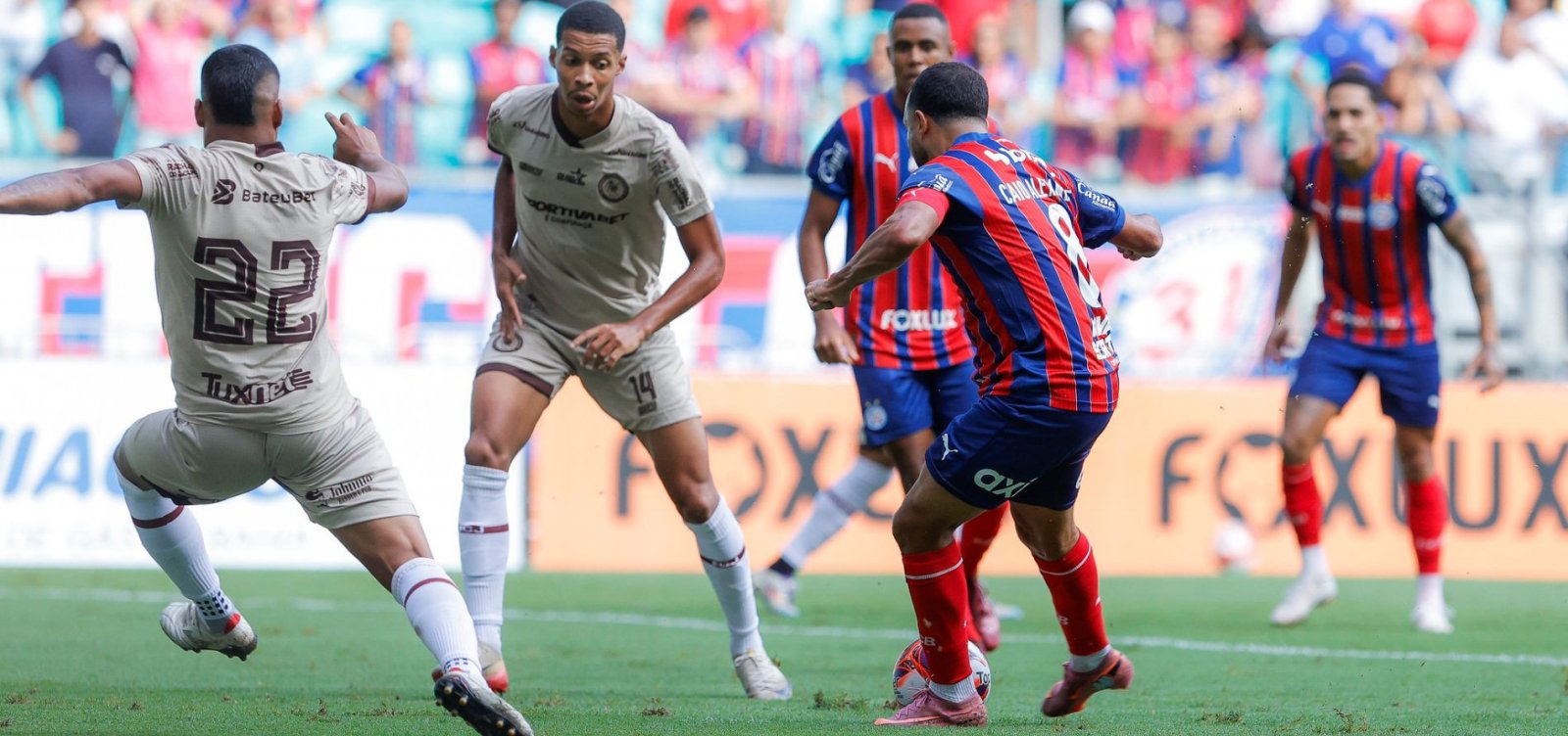 Bahia abre 2 a 0, mas Jacuipense reage e arranca o empate na Fonte Nova