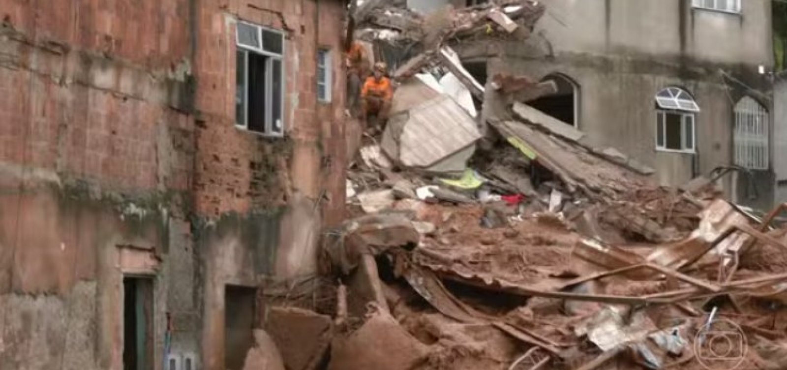 Sobe para 37 o número de mortos pelas fortes chuvas em Minas Gerais