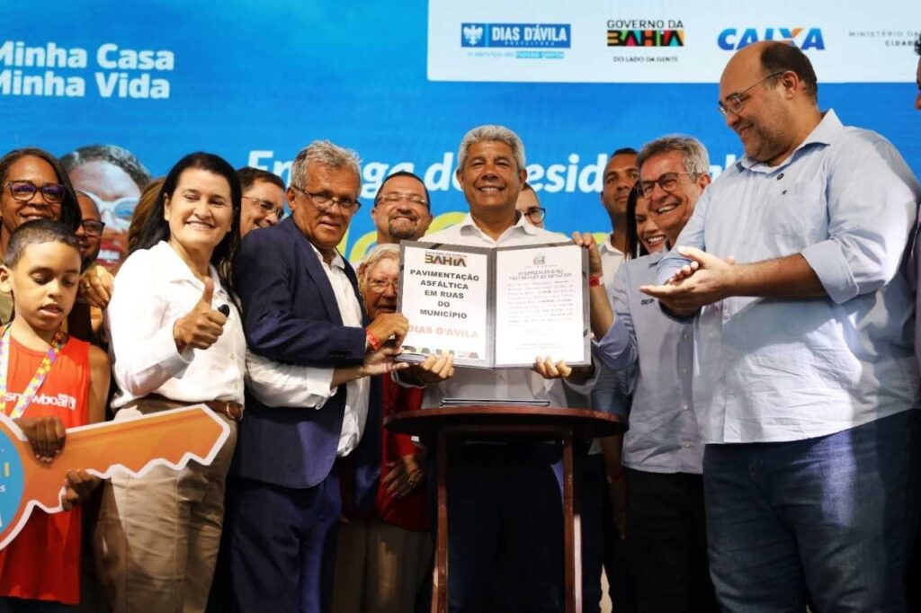 Governador participa da cerimônia de entrega do ‘Minha Casa Minha Vida’