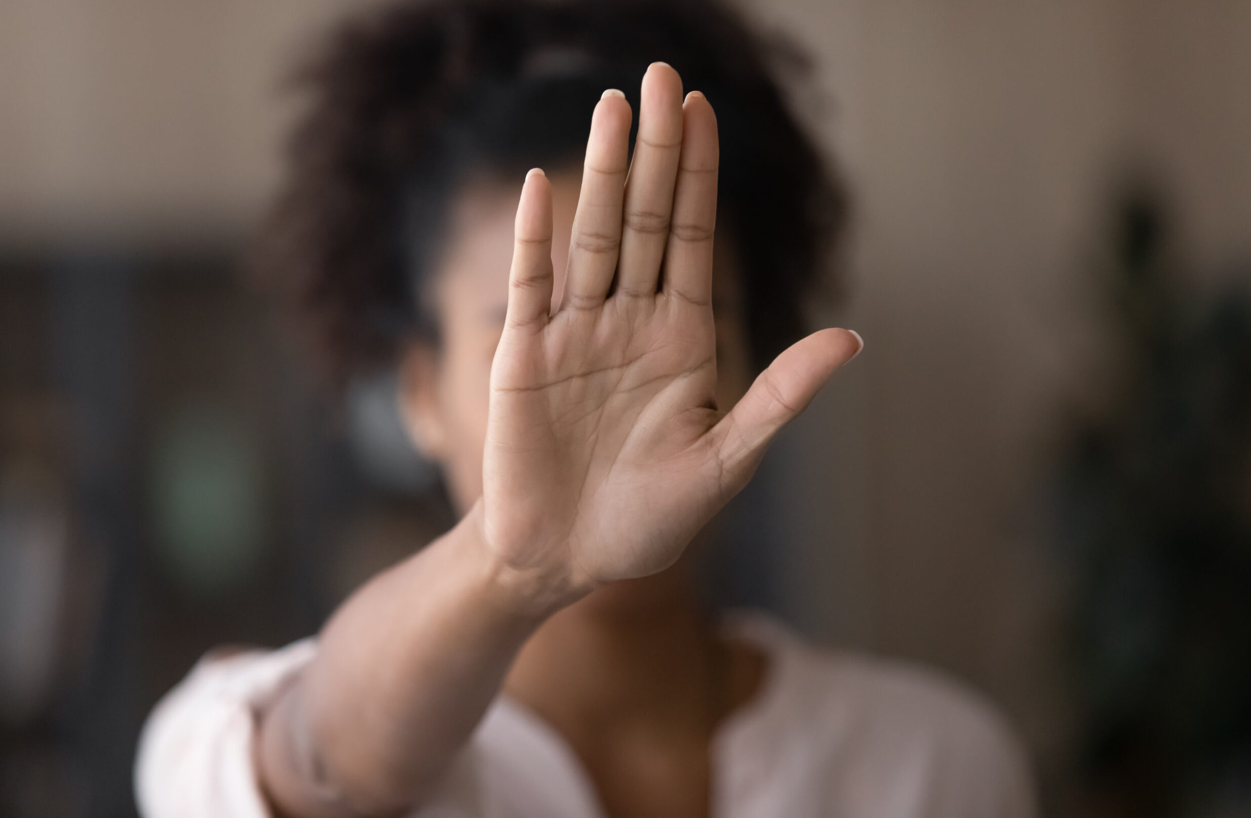 Ligue 180: Bahia é um dos estados do Nordeste que mais utilizou o serviço em 2025