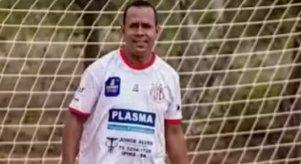 Homem é arremessado de carro e morre após colisão no interior da Bahia; veículo caiu em ribanceira