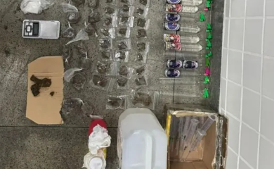 PM prende homem em flagrante por tráfico de drogas no bairro Conceição